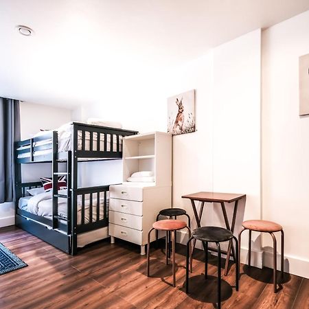 Spacious Apartment In Piccadilly Sleep 6 Vrb Londres Extérieur photo